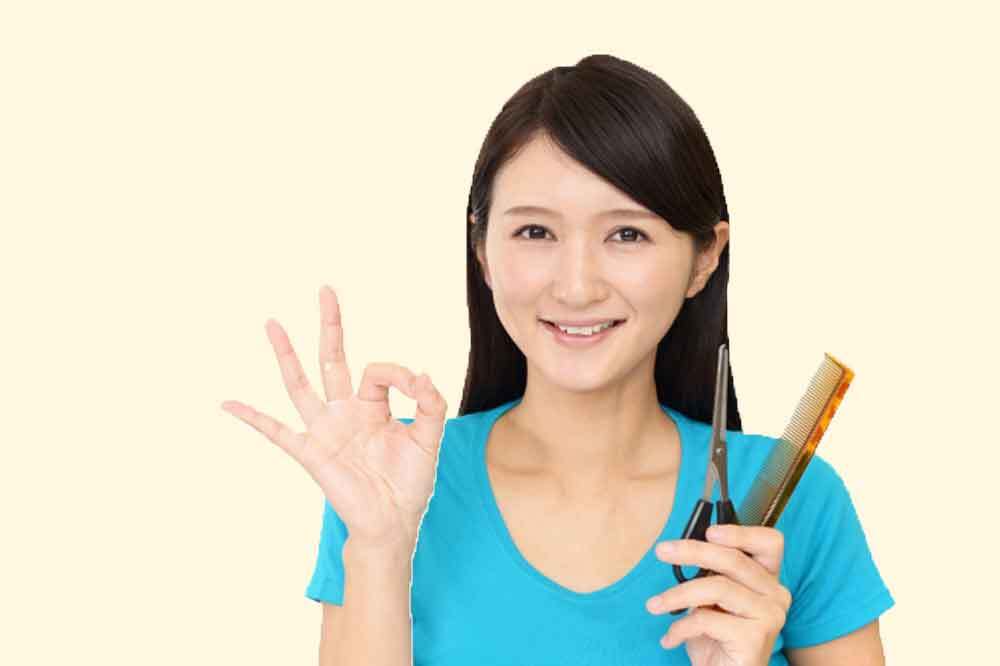 理容師から髭剃りのアドバイスをもらう