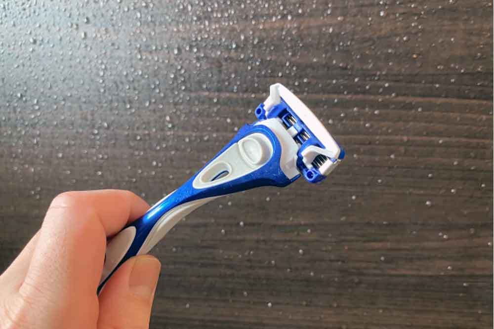 切れなくなったT字カミソリ