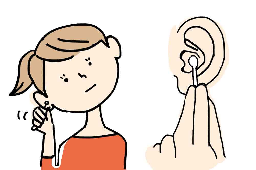 耳の中にワックスが残った女性