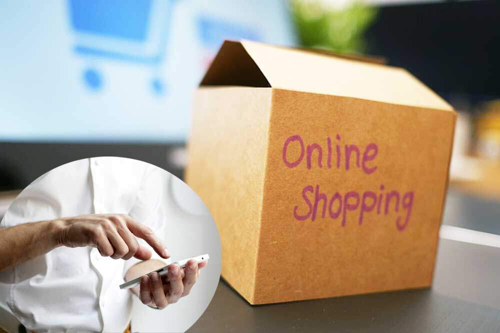 サロン専売品をネットから購入する男性